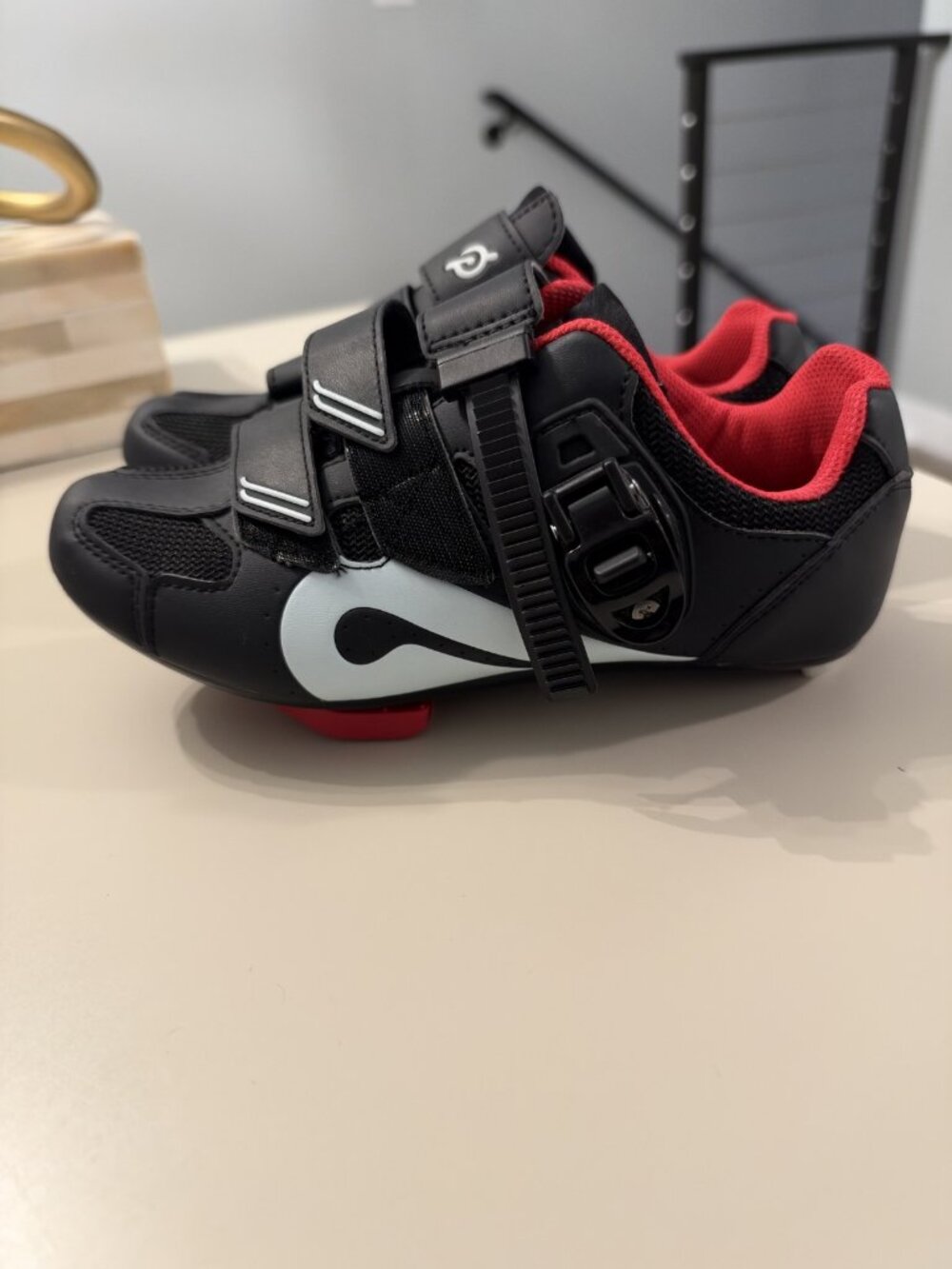 Peloton Cycling Shoes Black Red Size EU 37
